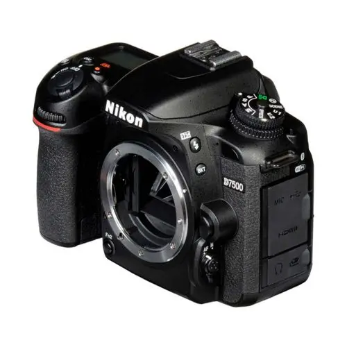 Nikon D7500 (cuerpo)