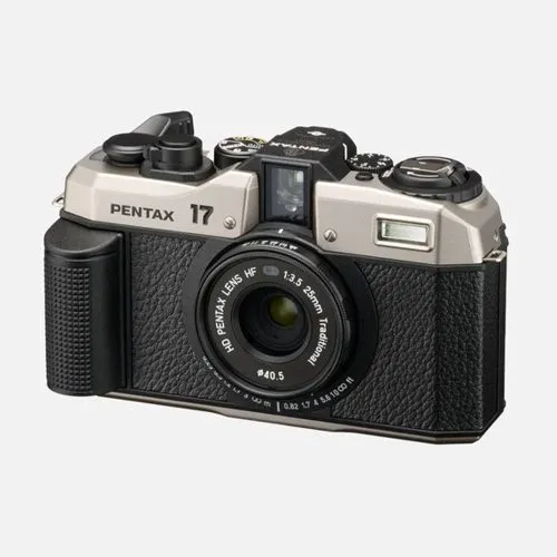 Pentax 17 – Cámara compacta de película medio formato